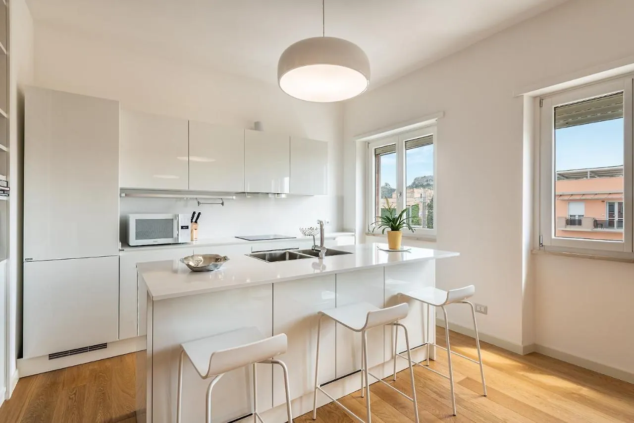 A Luxury Apartment At Cagliari Poetto Beachfront