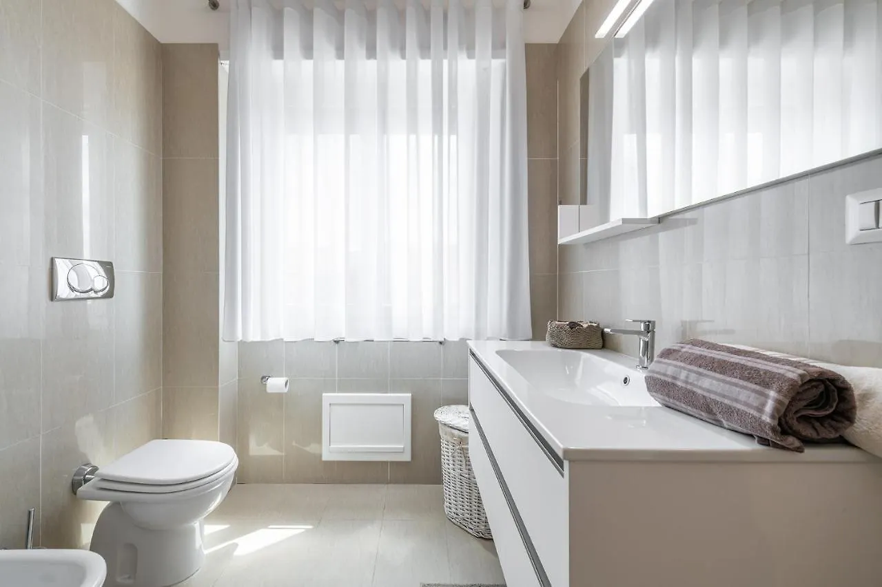 A Luxury Apartment At Cagliari Poetto Beachfront 0*,